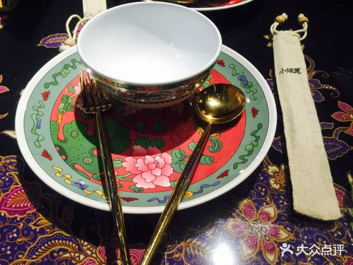 小娘惹马来西亚餐厅(星摩尔购物中心店)餐具摆设图片 - 第947张