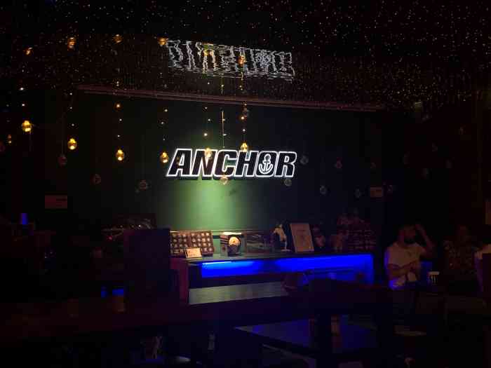 anchor bar-"酒水良心,阿森纳主题酒吧,跟同学来看球.