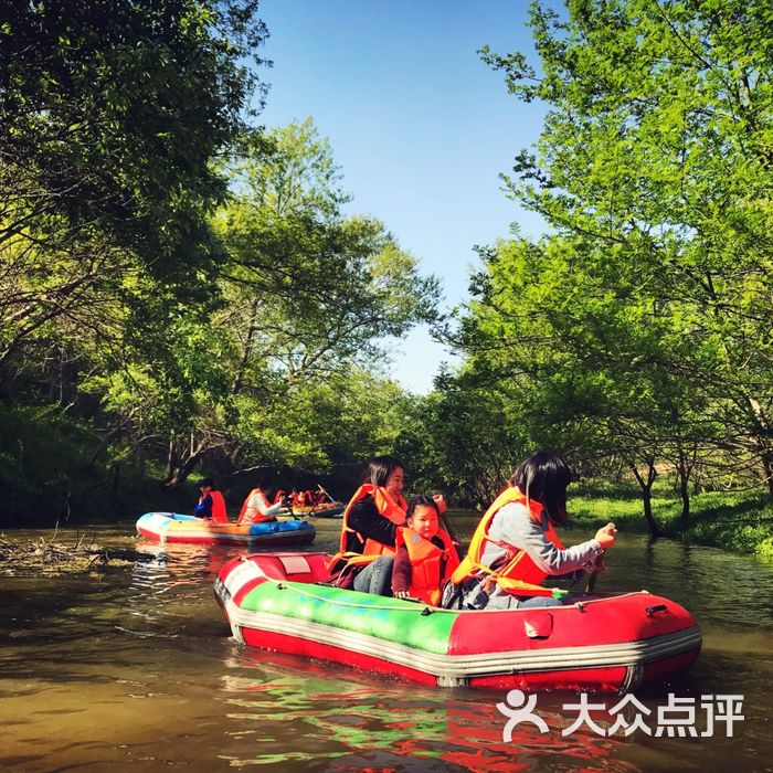 八岭湖旅游度假区