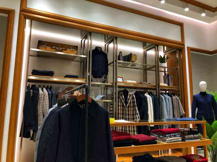 daks(万象城店)-"daks这个品牌男装女装都有,年龄层偏