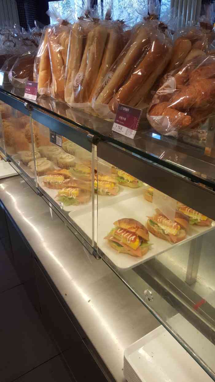 喜欢金凤成祥的面包和点心,味道很好