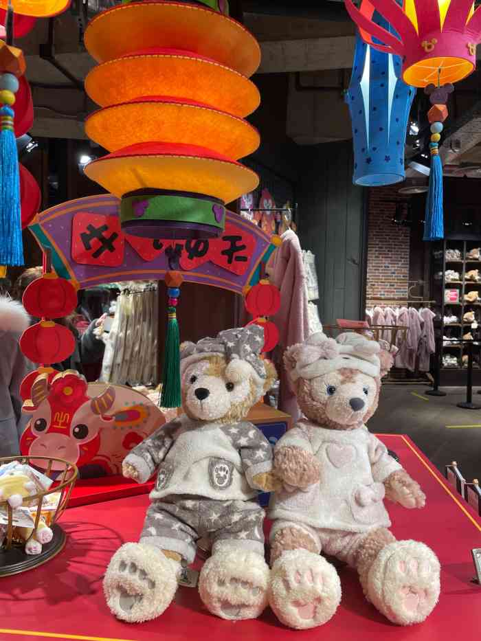 disney pop迪士尼潮-"上海迪士尼春节限定快闪店~ 在.