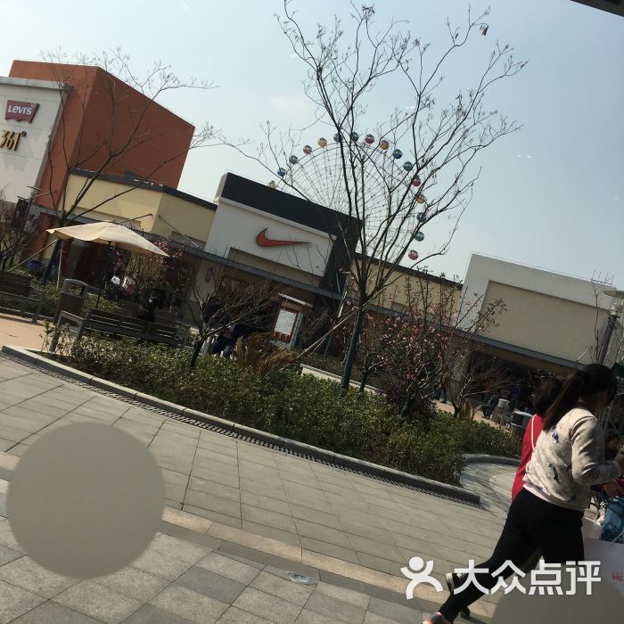 南京东郊奥特莱斯-图片-句容市购物