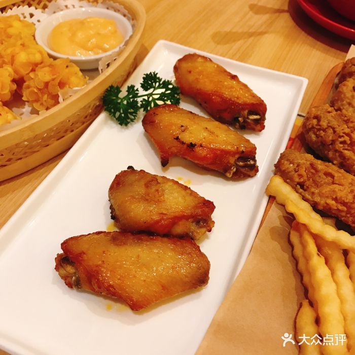 必胜客(惠新东桥店)鸡翅图片