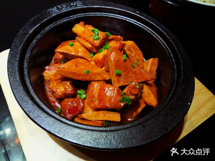 深巷庭院音乐餐厅香干排骨煲图片 - 第1张