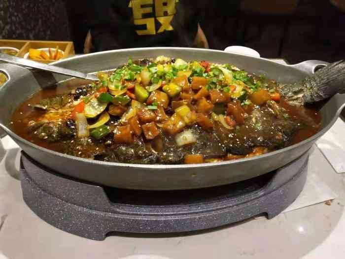 一品鱼悦烤鱼(北一路万达店"儿子过生日,带全家来吃的,味道,服务都