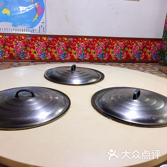 大东北农家院木火灶台鱼