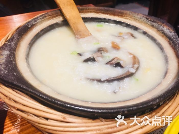 悟长年潮汕砂锅粥港式蒸点(芍药居店)黄鳝粥图片 - 第1张
