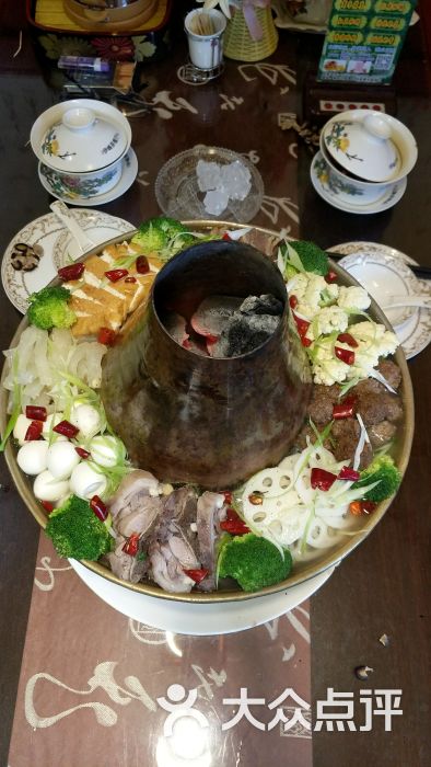 伊峰民族休闲清真茶餐厅-青海土火锅图片-西宁美食-大众点评网