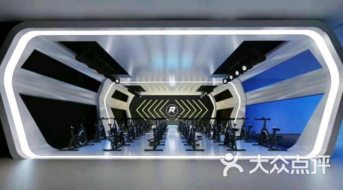 高端巨石健身连锁健身房图片 第21张