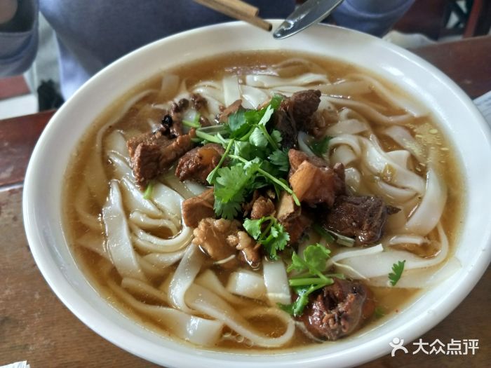 沙河排骨汤粉