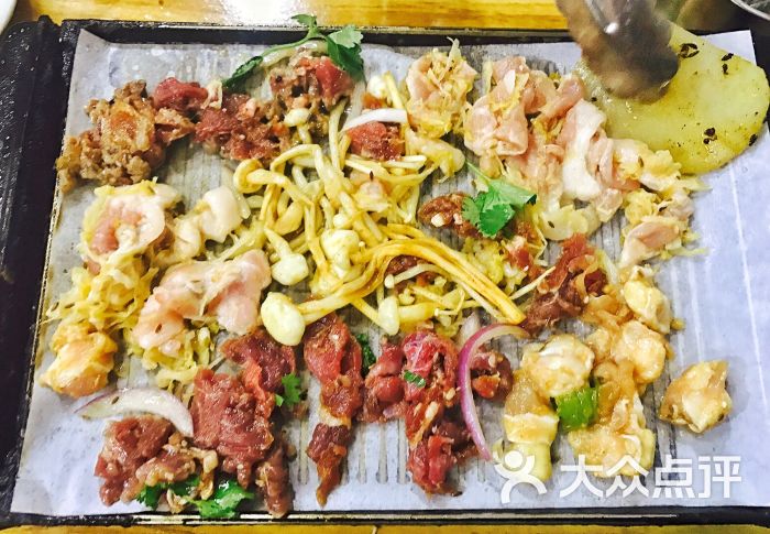 部门全体加班一周,周五晚上领导提议放松一.