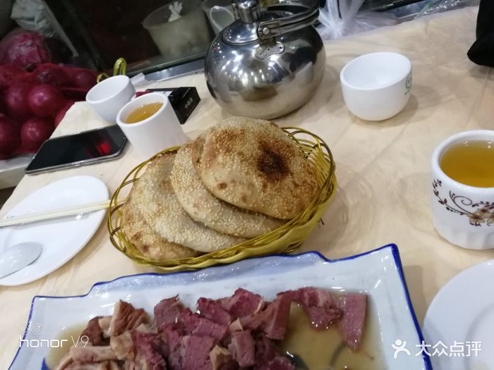 苏泉驴肉老店-驴肉烧饼-菜-驴肉烧饼图片-定州市美食