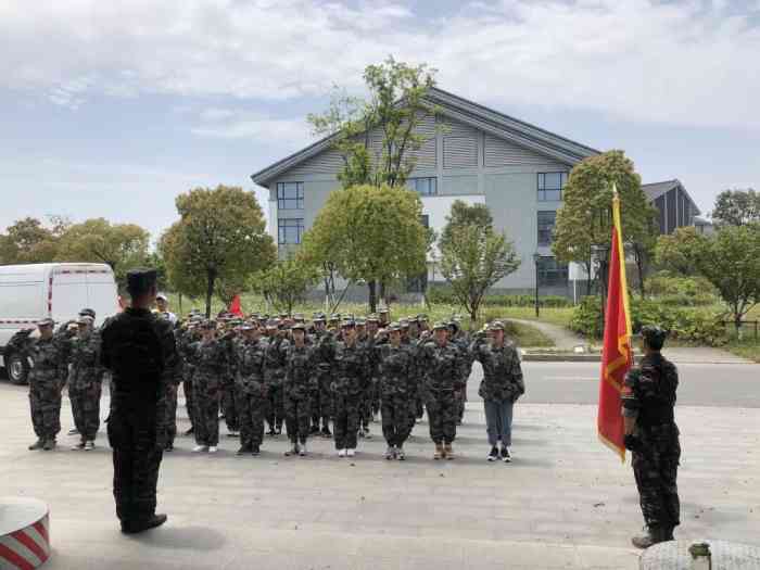 浙江军旅文化园-"位置是在曹娥江大闸那边,出去就是看