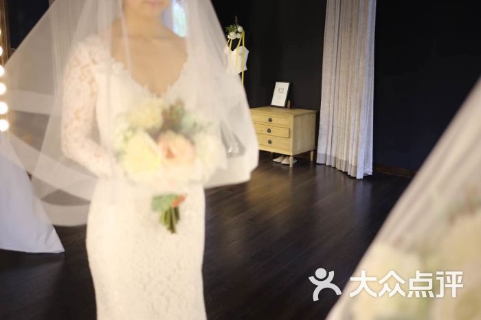 dearwhite婚纱贵么_动漫婚纱情侣头像