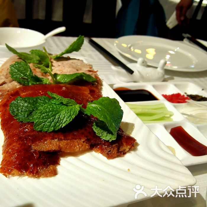 四季民福烤鸭店