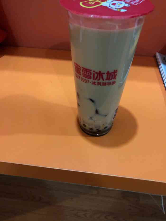 蜜雪冰城(友谊宾馆店)-"来五台山看到的,就买了杯牛奶三拼!感觉也.