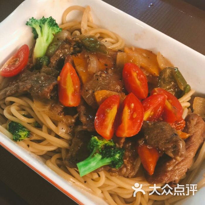 黑椒牛肉意面