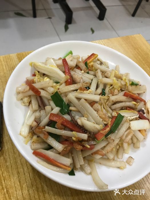 温州一家人美食(阿芬小吃店)海鲜炒年糕图片