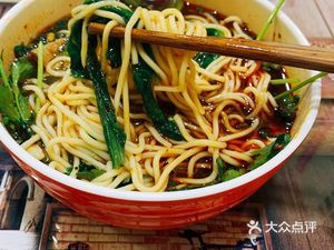 [美甲]多年前一次在外洗脚,可能因为甲沟炎.-