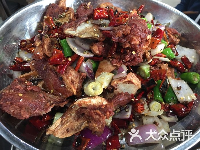 特色巴骨肉