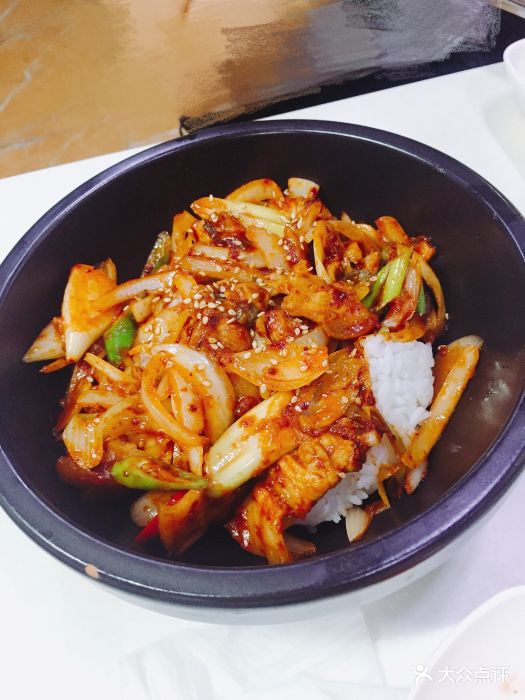 辣白菜五花肉盖饭