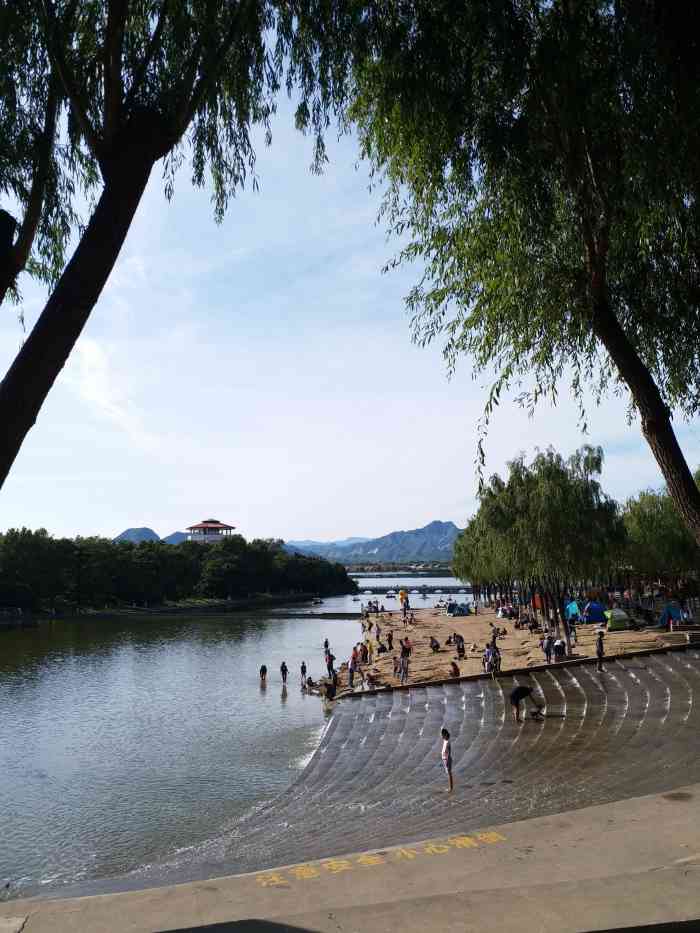 青龙湖公园-"青龙湖云轻日长近村山,杨柳依依湖光暖."-大众点评移动版