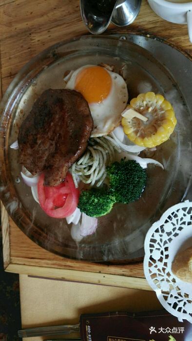 环境不错适合闺蜜小聚没事在一起吃吃饭说说