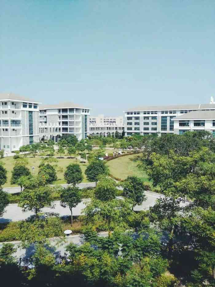 福建江夏学院-"学校主校区坐落在福州地区大学城新,新