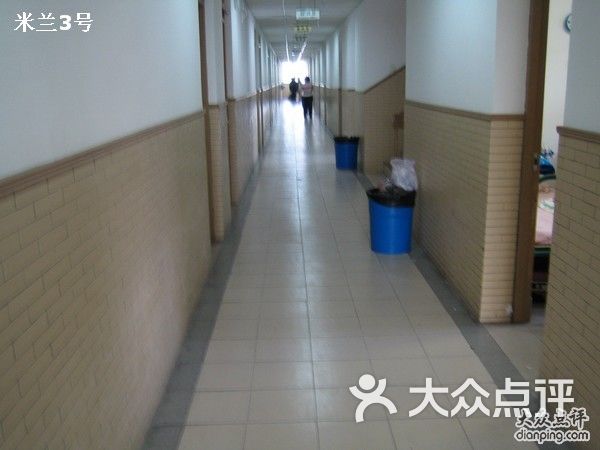 育才中学宿舍走廊图片 - 第5张