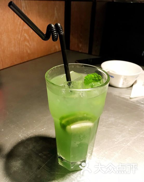 青柠苏打水