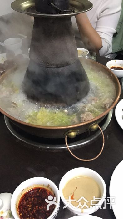 东北酸菜炭火锅酸菜图片 - 第1张