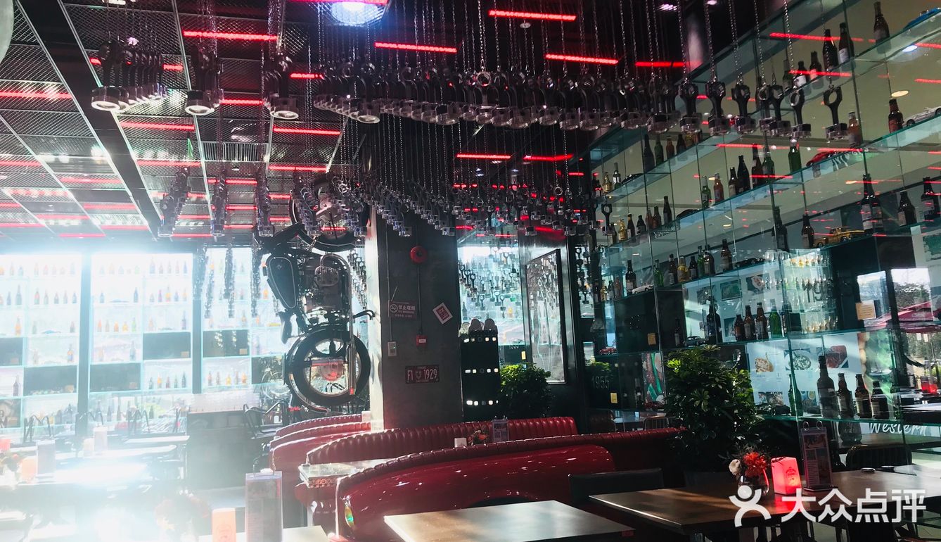 1886汽车餐厅音乐酒吧