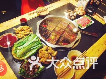 董家湾火锅人均消费_火锅卡通图片