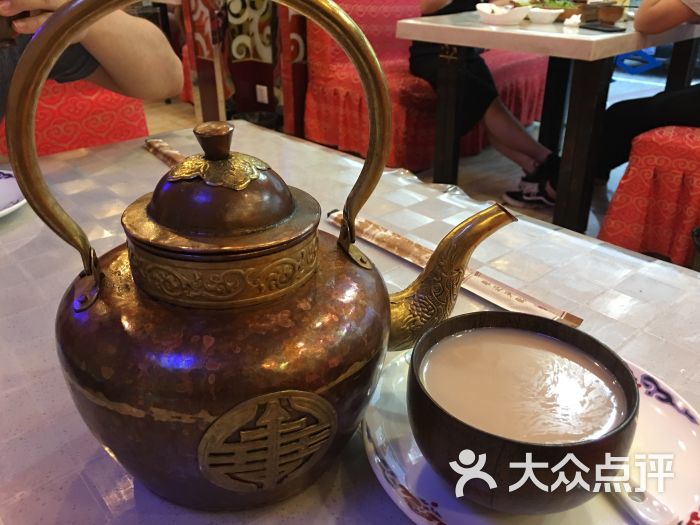 牧人嘎查蒙餐奶茶图片 - 第3张