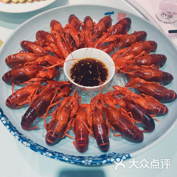 冰镇小龙虾