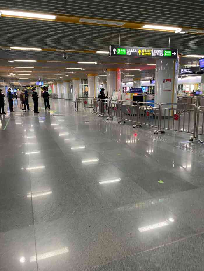 东亭地铁站