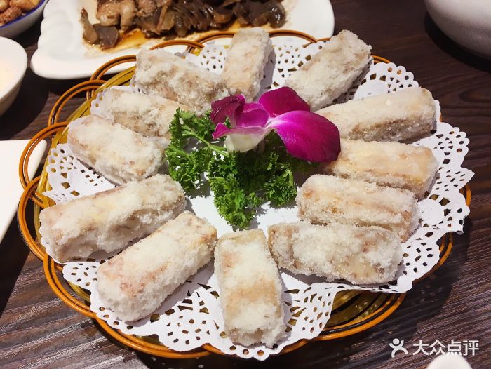 大洋家潮汕特色菜·花胶砂锅粥反沙芋图片