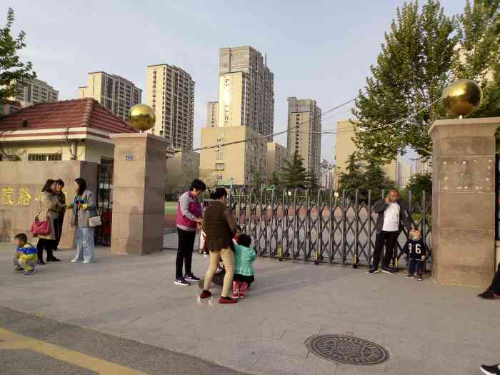 青岛书院路小学-"#我的点评我做主,我为fbi代言# 之.