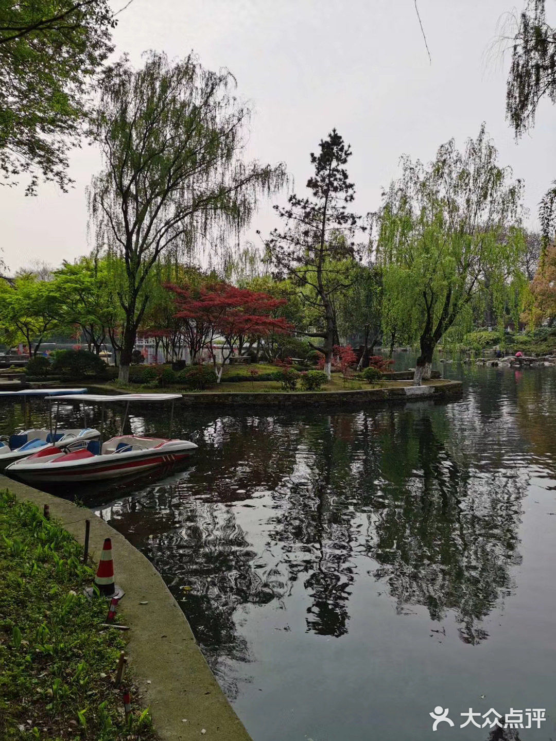 湖州最经典的公园,莲花庄公园,历史悠久,维护的不错