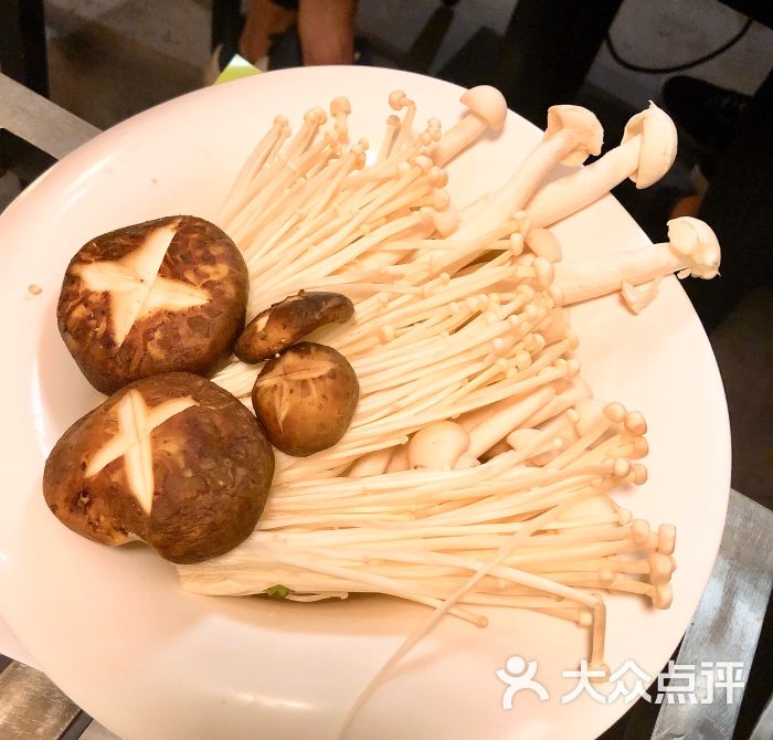 杂菇拼盘