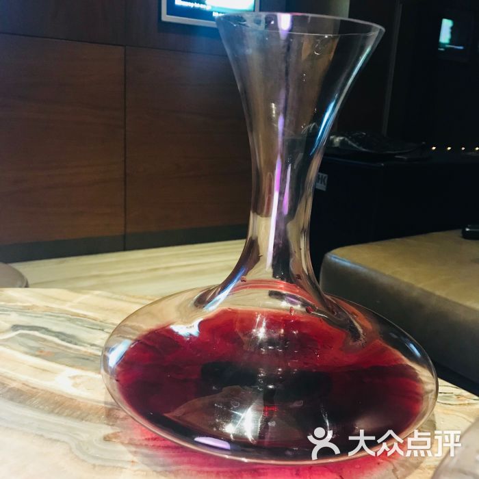 云端酒吧红酒图片 - 第2张