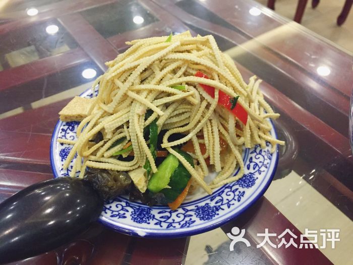 中国兰州传统牛肉拉面凉菜拼盘图片 第2张