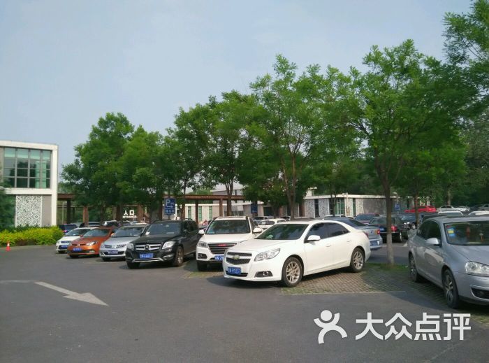 奥林匹克森林公园北园西门停车场-图片-北京爱