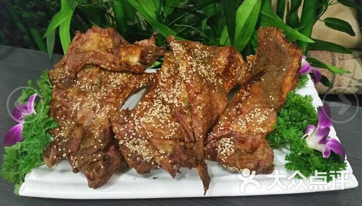 新疆真伊顺清真美食坊(沙坪坝店)馕坑烤羊排图片 第13张