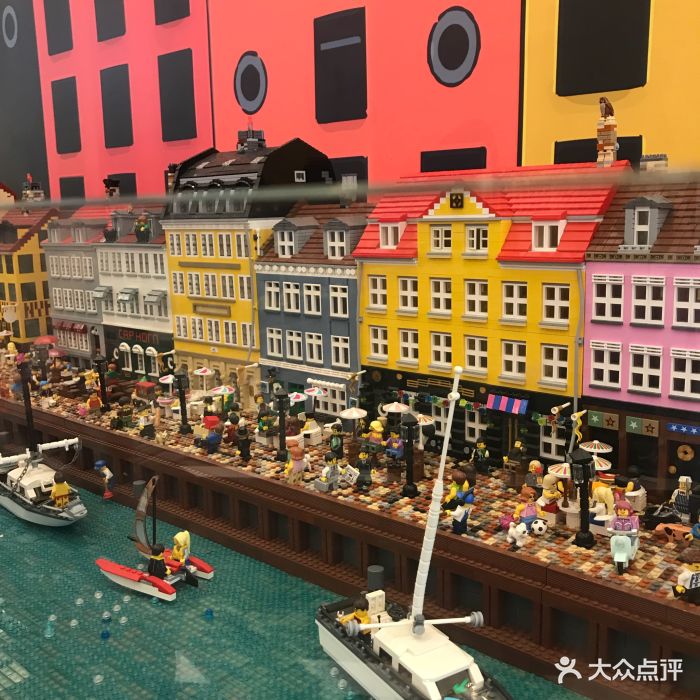 吴中路上进停车场不方便,一开始没找到进口.