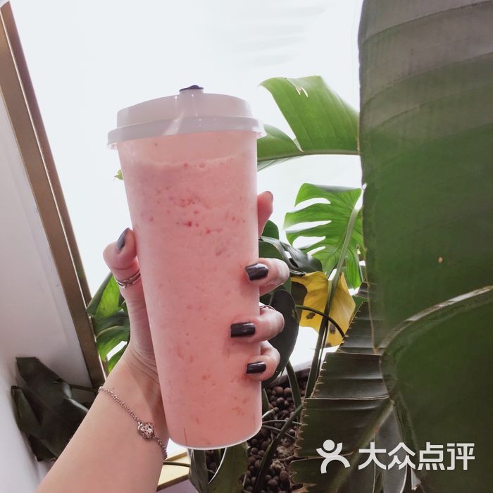 veones维星草莓益力多图片-北京甜品饮品-大众点评网