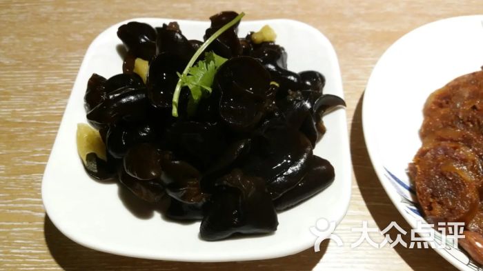 江边城外烤全鱼(繁花店)爽口木耳图片 - 第907张