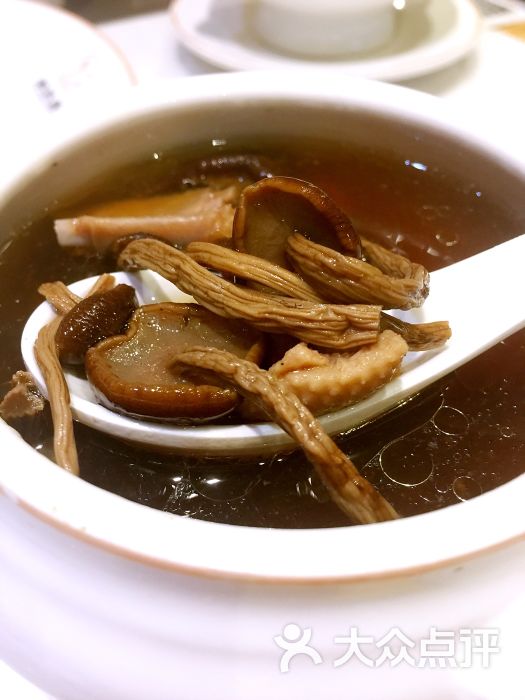 茶树菇炖老鸭