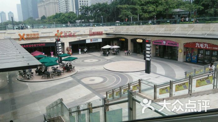 环境:地方很大,花城汇分北区,中区,南区.